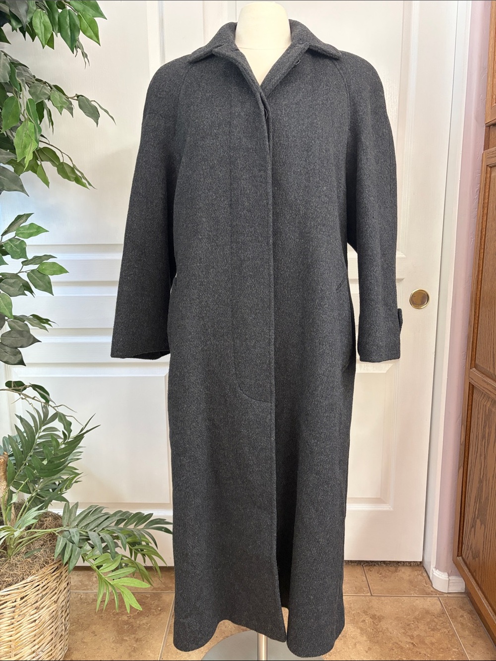 Perry Ellis Portfolio Women’s Gray Long Wool Overcoat Button Front w/ Pockets
